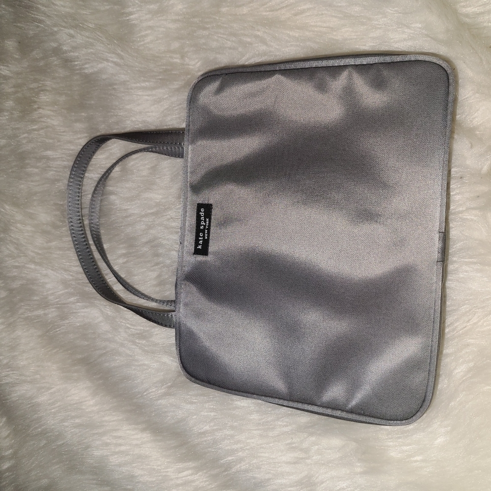 Kate Spade ♠️ Silver Hand Bag